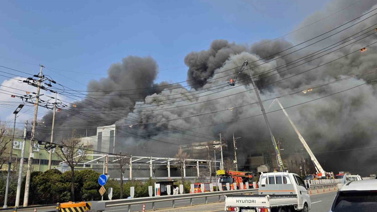 Güney Kore’de fabrikada patlama ve yangın: 14 ölü, 59 yaralı
