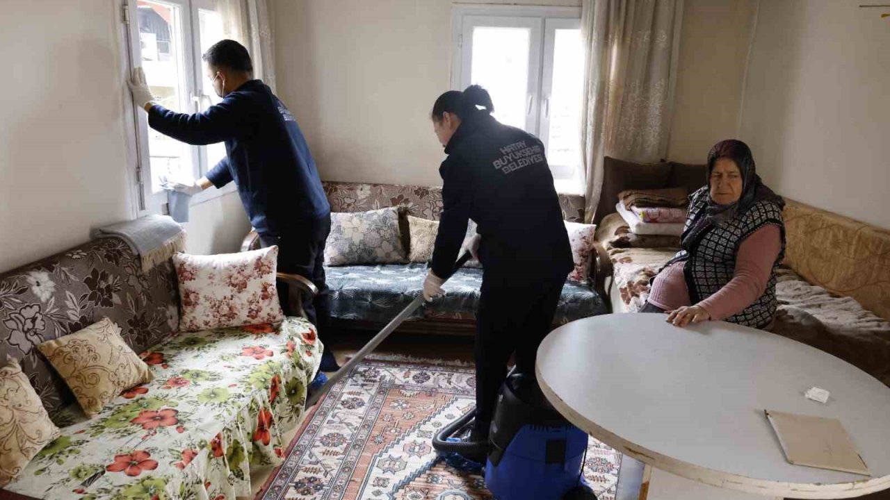 Hatay Büyükşehir Belediyesi, 6 bin 615 hanede temizlik yaptı
