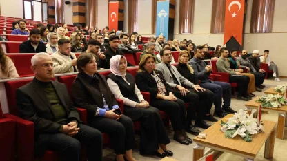 HKÜ’de "Modern Hayatın Ritmine Karşı Ramazan’ın Ruhu" konferansı düzenlendi