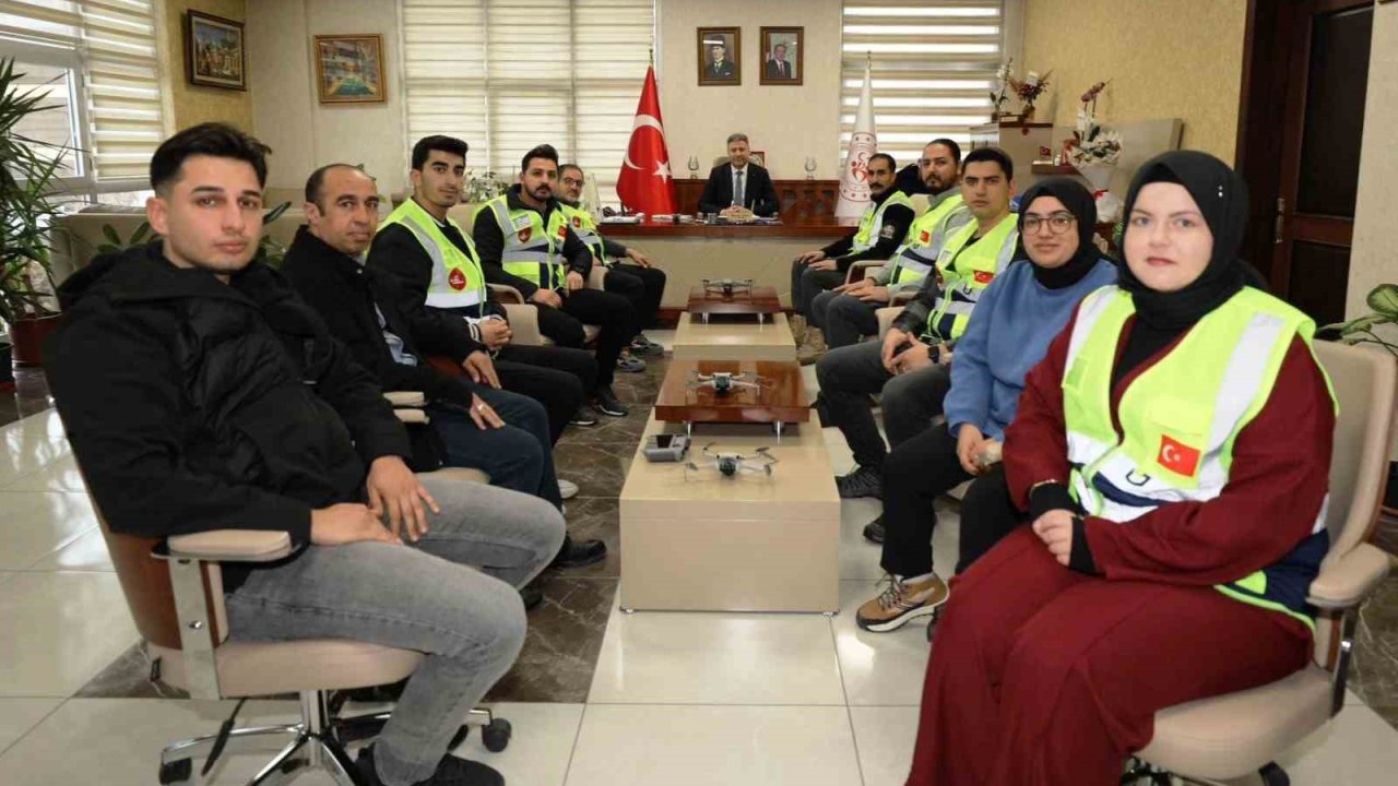 İHAKUT Havacılık Spor Kulübü’nden Gençlik ve Spor İl Müdürlüğü’ne ziyaret