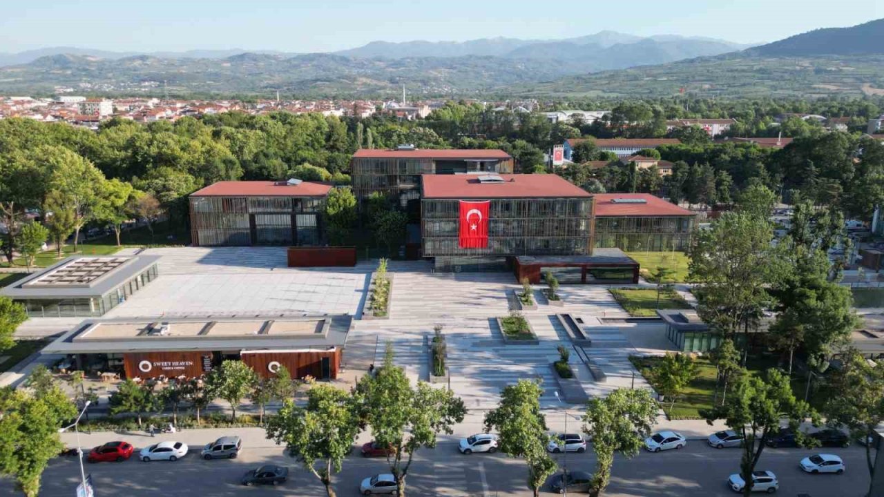 İnegöl Belediyesi Bayrama Hazır