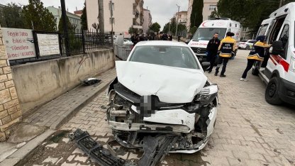 İnegöl’de otomobiller çarpıştı: 5 yaralı