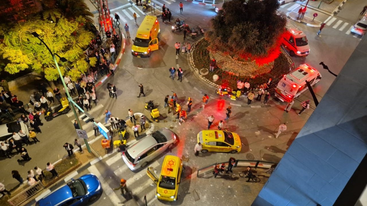 İran’dan İsrail’e füze saldırısı: 7 yaralı