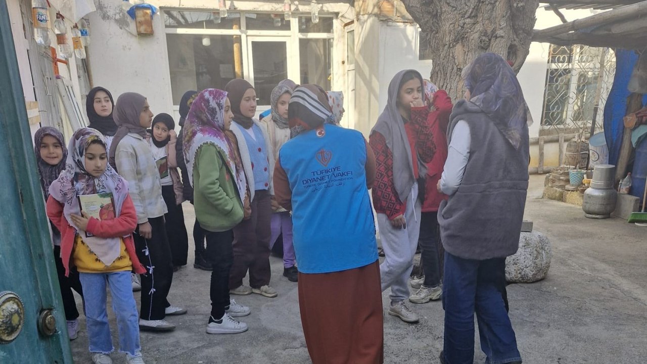 Kahta’da ihtiyaç sahibi ailelere yardımlar sürüyor