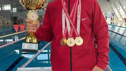 Karabüklü yüzücü Lord, Türkiye finallerine katılmaya hak kazandı