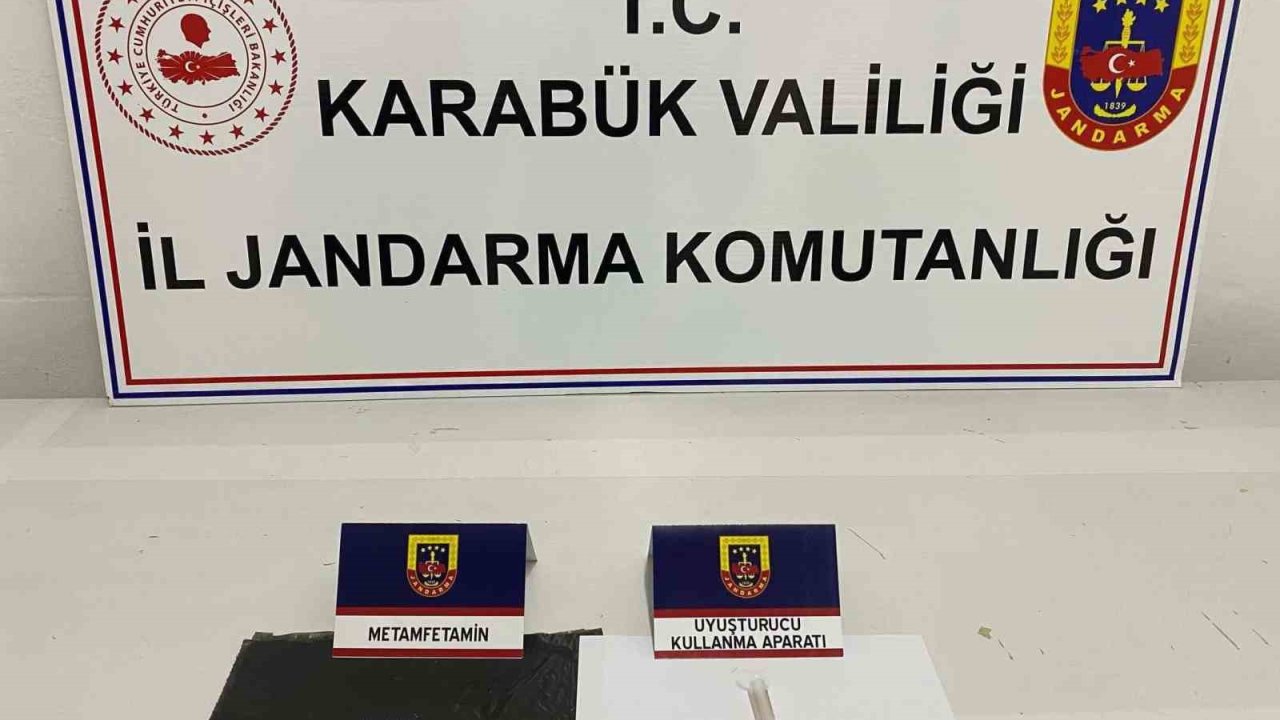 Karabük’te Jandarmadan uyuşturucu operasyonu: 3 şüpheli yakalandı