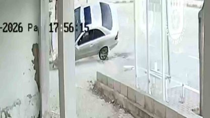 Karaman’da otomobilin takla attığı anlar kameraya yansıdı