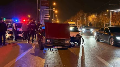 Kayseri’de otomobiller çarpıştı: 1 yaralı