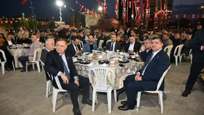 Kepez’den Kadir Gecesi’nde 5 bin kişilik birlik sofrası