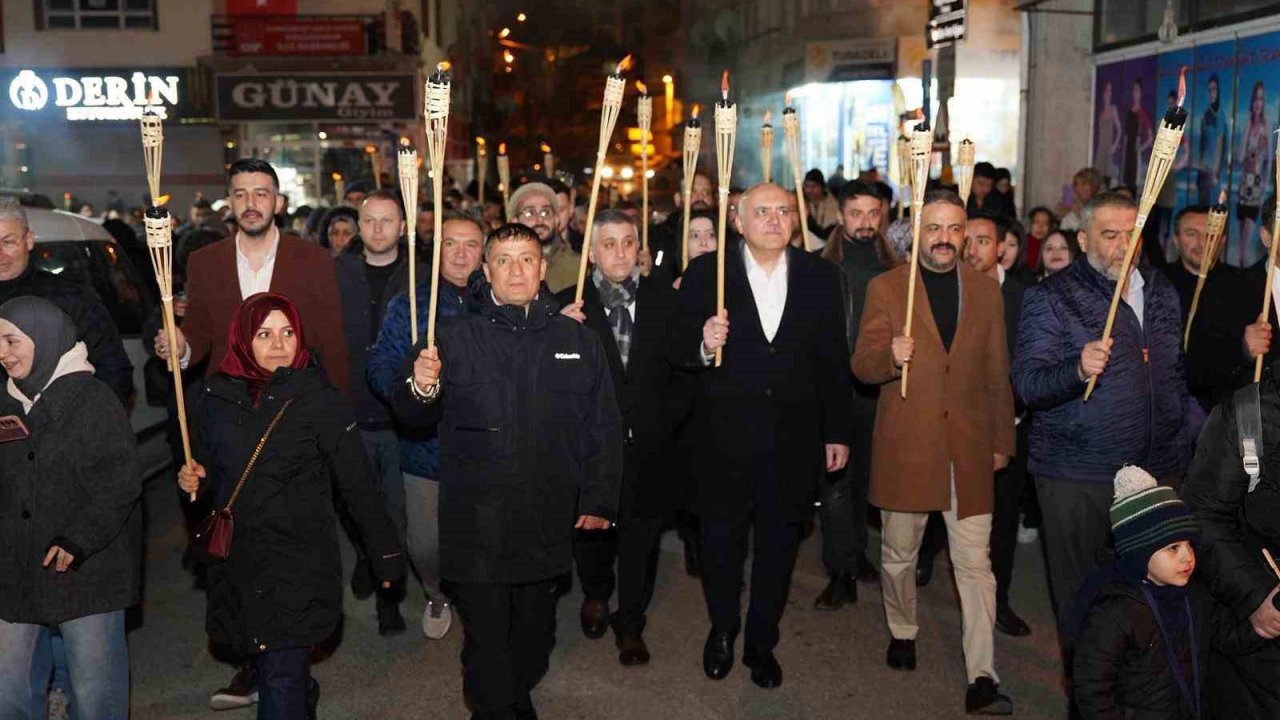 Kızılcahamam’da Ramazan coşkusu fener alayı ile yaşandı