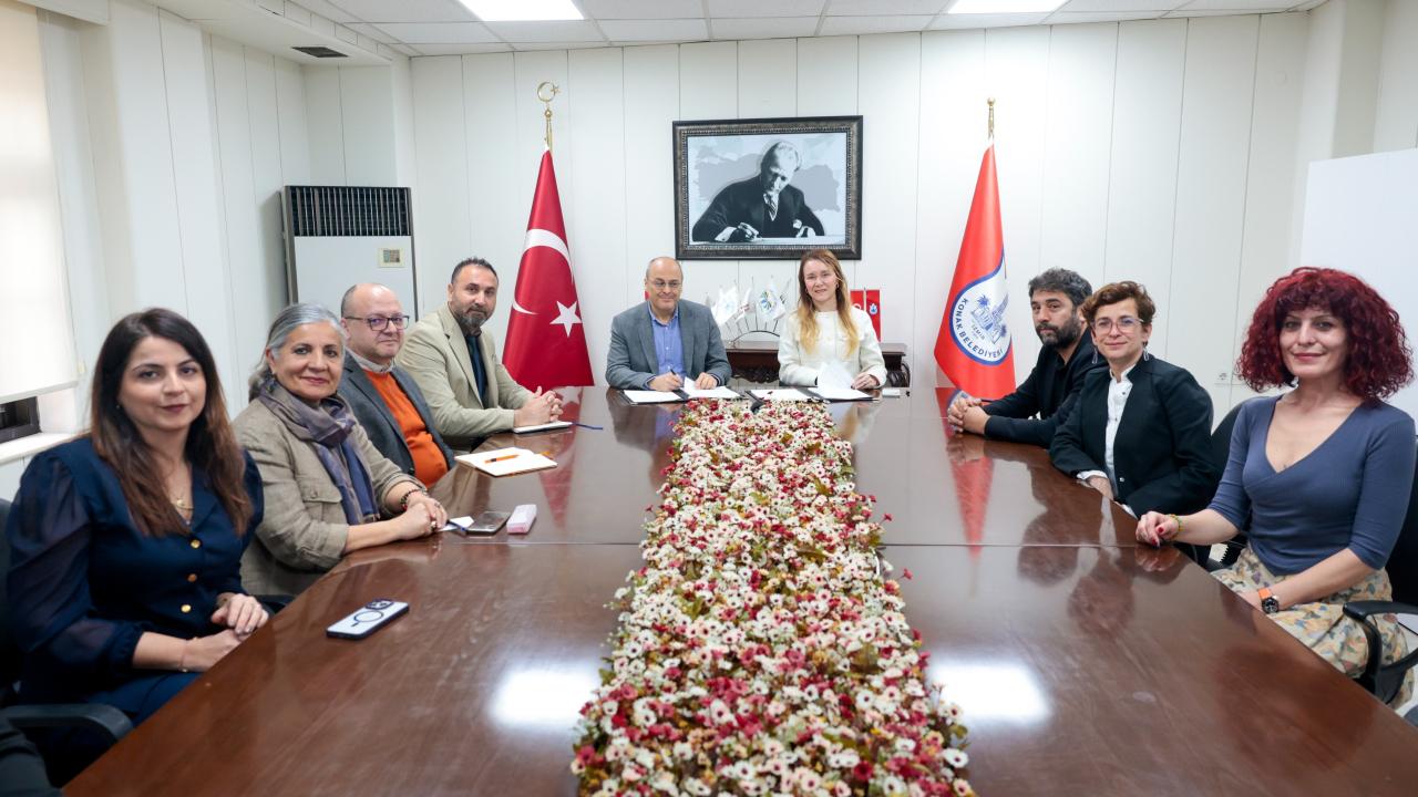Konak Belediyesi ve BAYETAV’dan iş birliği: İmzalar eşit ve adil yaşam için atıldı
