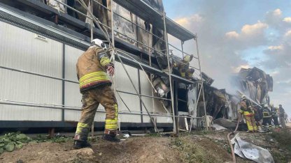 Konteyner yatakhane alevlere teslim oldu