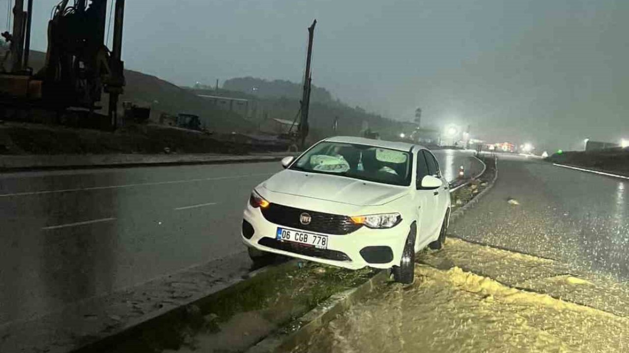 Kurtalan’da maddi hasarlı kaza