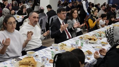 Kütahya Belediyesi personeli iftar sofrasında buluştu
