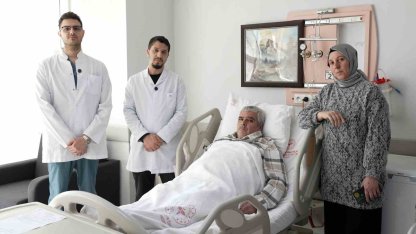 Malatya’da 20 santimetrelik kitle kapalı yöntemle çıkarıldı