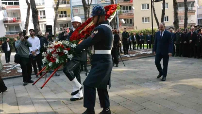 Manisa’da Çanakkale Zaferi’nin 111. yılı törenle anıldı