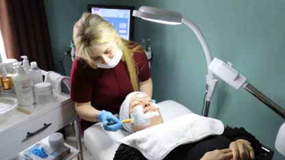 Marmaris’te kadın saha personeline ücretsiz cilt bakımı