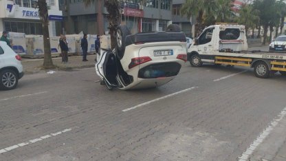 Marmaris’te otomobil takla attı: 2 kişi hafif yaralandı