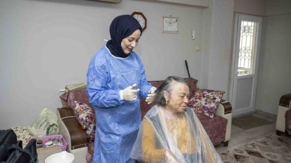 Mersin Büyükşehir Belediyesinden yaşlılara bayram desteği