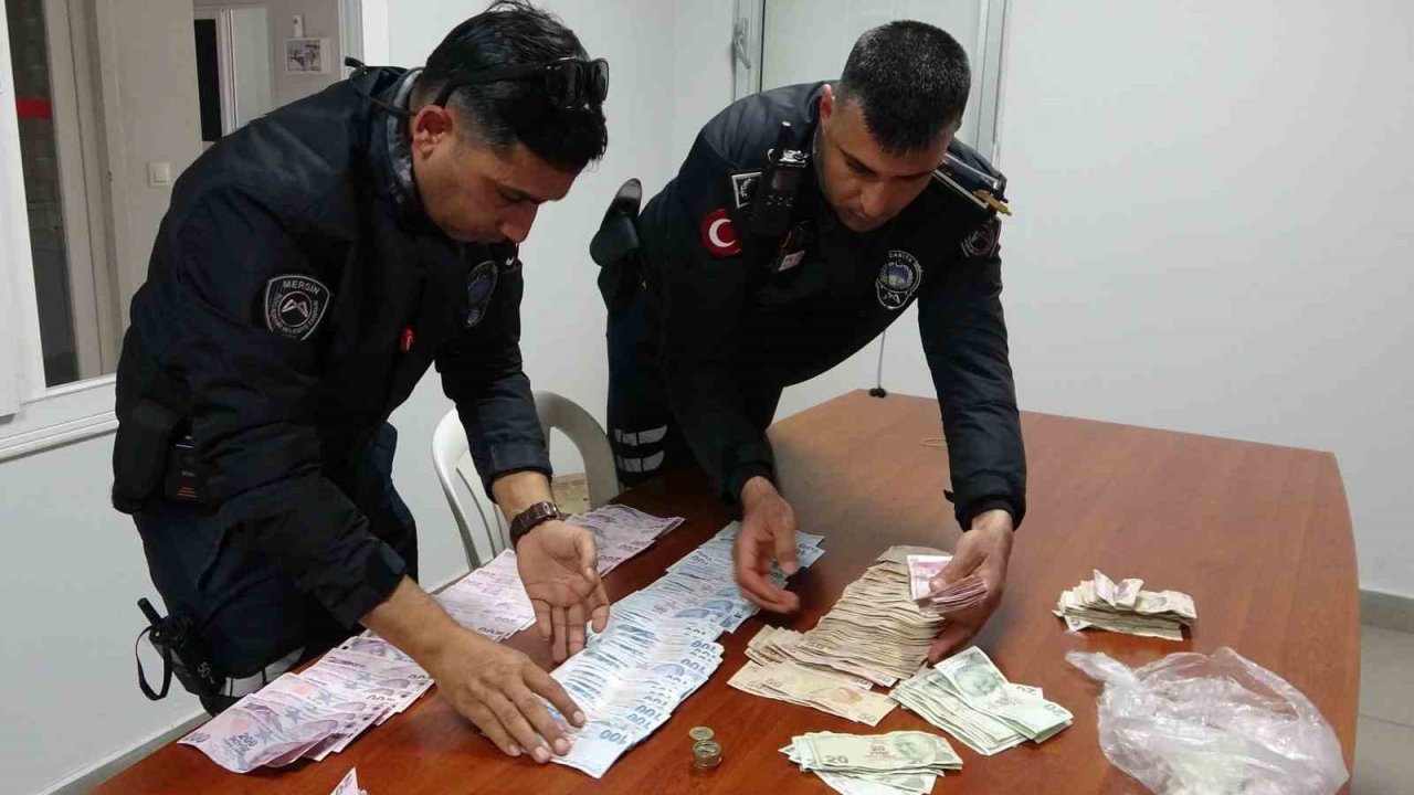 Mersin’de dilencilerin üzerinden 24 bin 577 TL çıktı