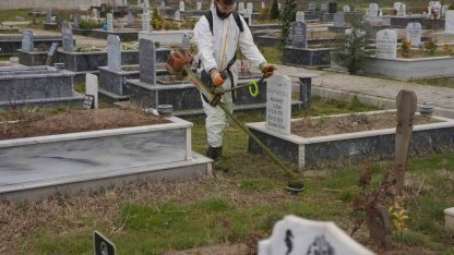 Mezarlıkların bakımları tamamlandı