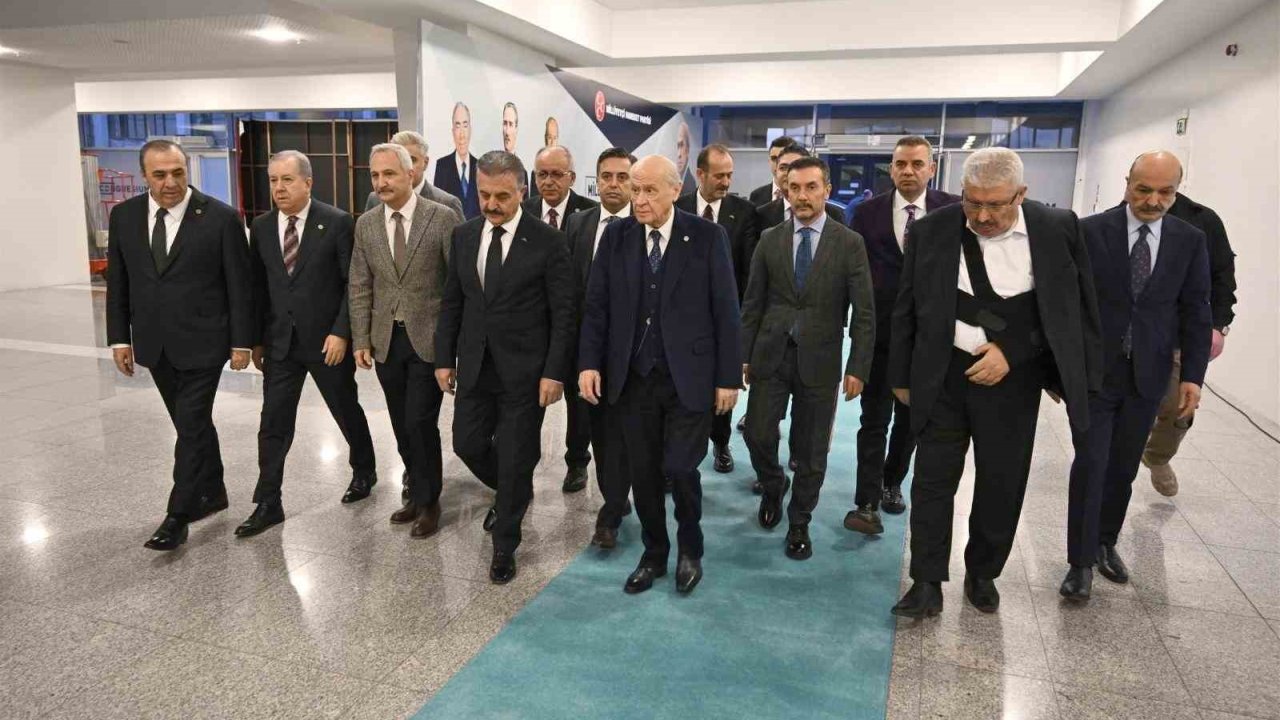 MHP Genel Başkanı Bahçeli: "Türk milleti muazzam bir uyanışın ivmesiyle yeni yüzyılı kardeşliğin yüzyılı yapacak"