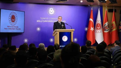 MSB: "(ABD-İsrail-İran) "Tarafları saldırılara bir an önce son vermeye ve sorunları diyalog yoluyla çözmeye davet ediyoruz"