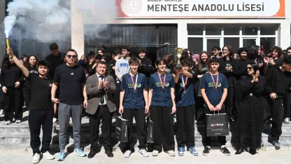 Muğla Menteşe Anadolu Lisesi’nde coşkulu karşılama
