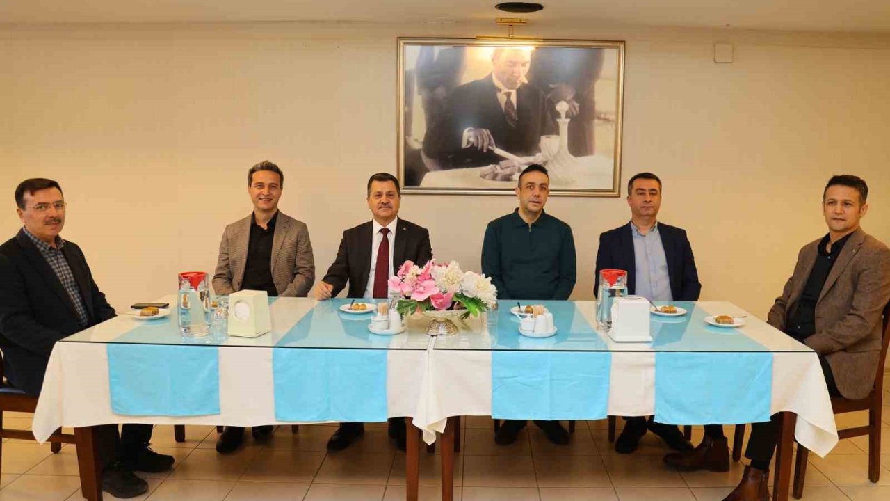 Muğla Orman Bölge Müdürlüğü’nde ilk mesai bayramlaşma heyecanıyla başladı