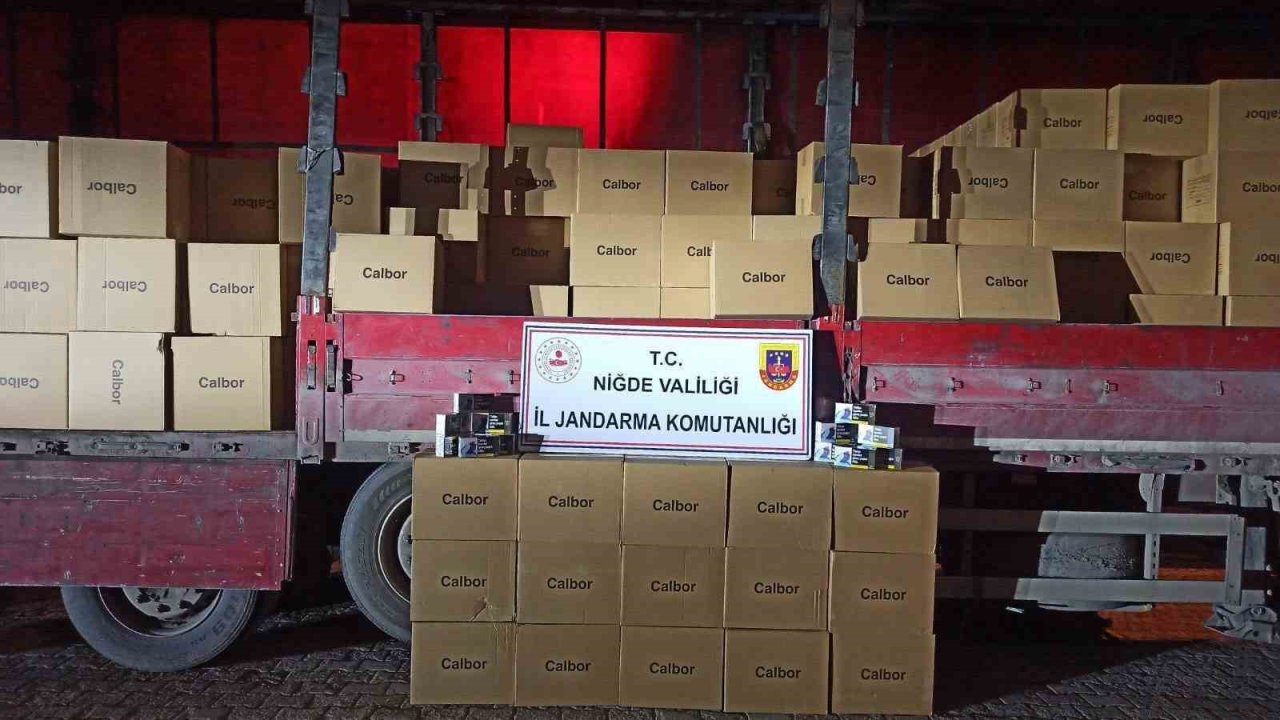 Niğde’de 8 milyon 800 bin kaçak sigara ele geçirildi