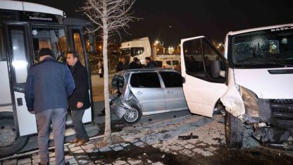 Önce kaza, sonra kavga ettiler: 2 yaralı