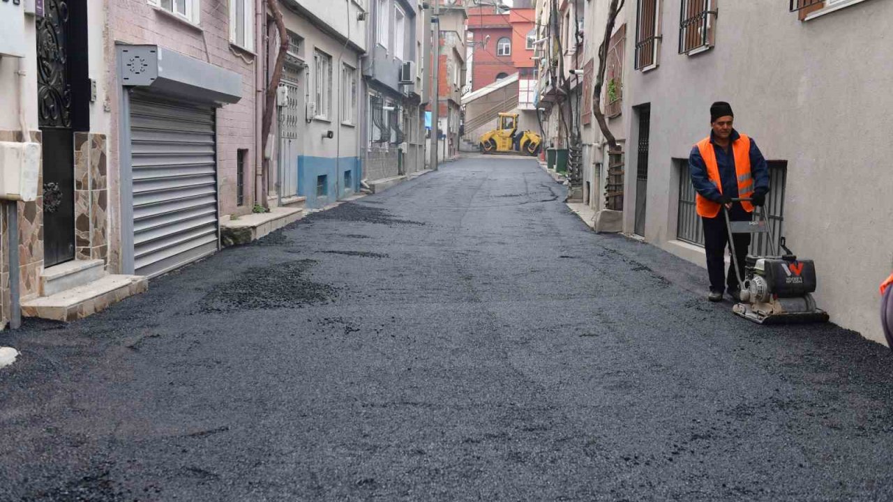 Osmangazi Belediyesi’nden Yeşilova mahallesi’ne yeni asfalt