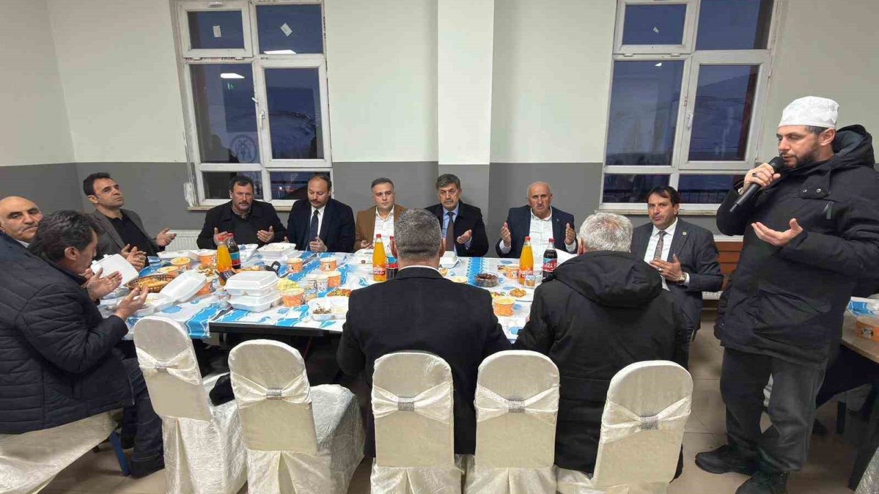 Otlukbeli’nde şehit yakınları, gaziler ve vatandaşlar iftar programında buluştu