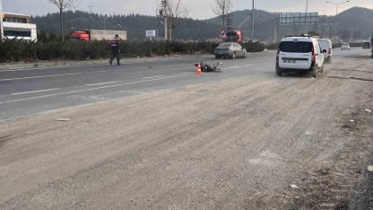Otomobil ile çarpışan motosikletin sürücüsü hayatını kaybetti