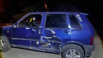 Otomobilin motosikletle çarpıştığı kazada 2 kişi yaralandı