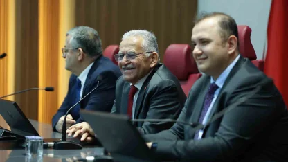 Personeliyle bayramlaşan Başkan Büyükkılıç: "Kayseri Büyükşehir bir marka"