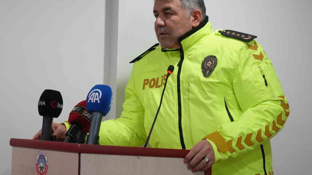Polis, Erzurum’da kural ihlali yapan meslektaşını affetmedi