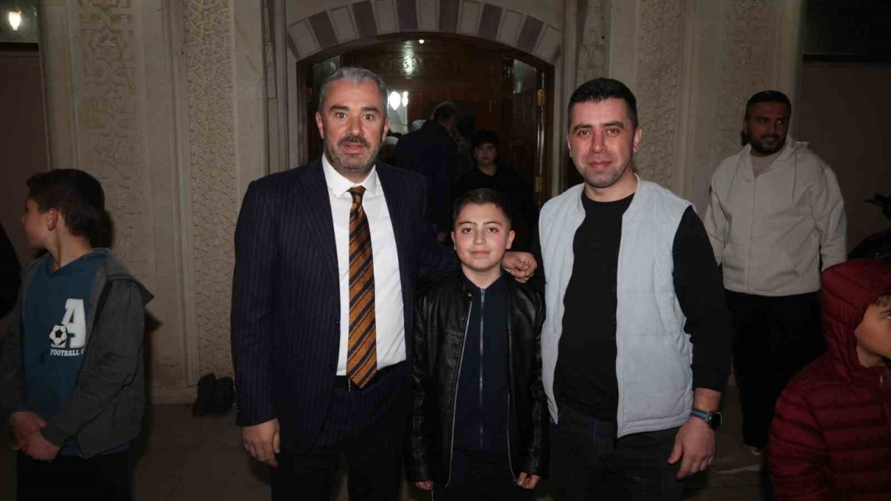 Pursaklar Belediyesi’nden Kadir Gecesi’nde gönülleri ısıtan sürpriz