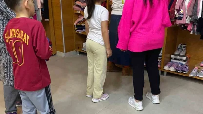 Pursaklar’da yetim çocuklara bayram hediyesi