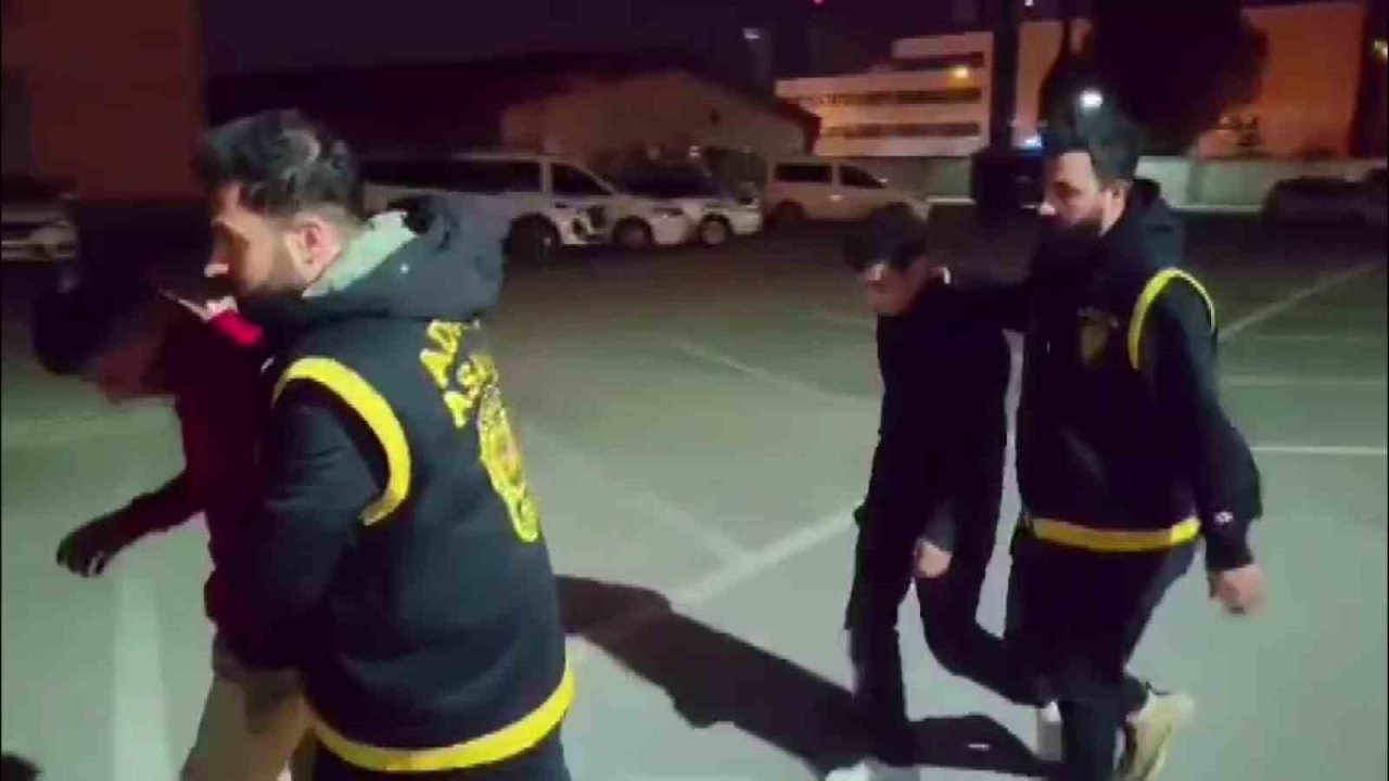 PVC ustasını öldüren 15 yaşındaki tetikçi ve motosikleti süren yaşıtı tutuklandı