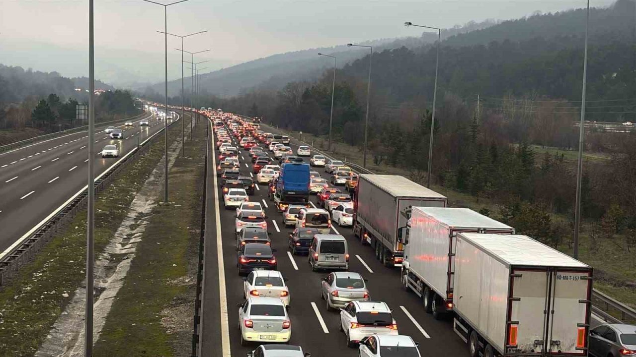 Ramazan Bayramı’nda Bolu’dan 331 bin araç geçiş yaptı