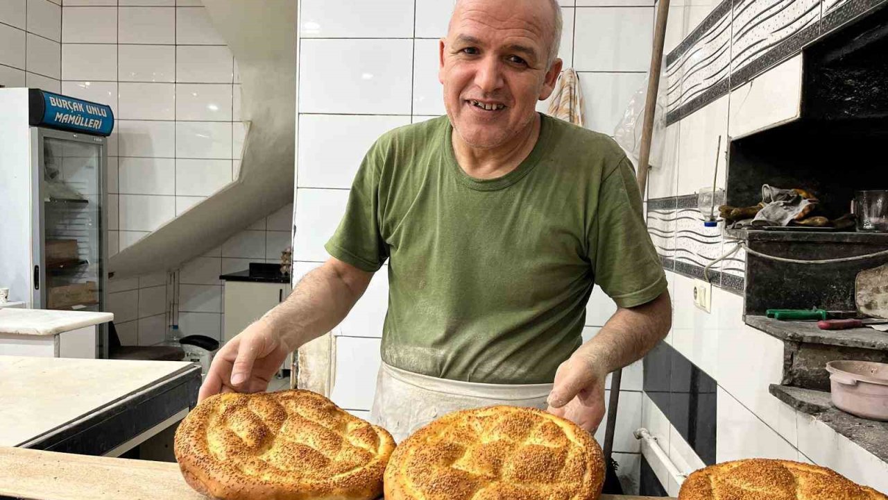 Ramazan pidelerini 180 derecede oruç tutarak yapıyorlar