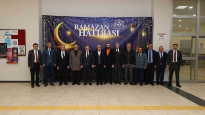 Rektör Prof. Dr. Altun, öğrenciler ile iftar yaptı