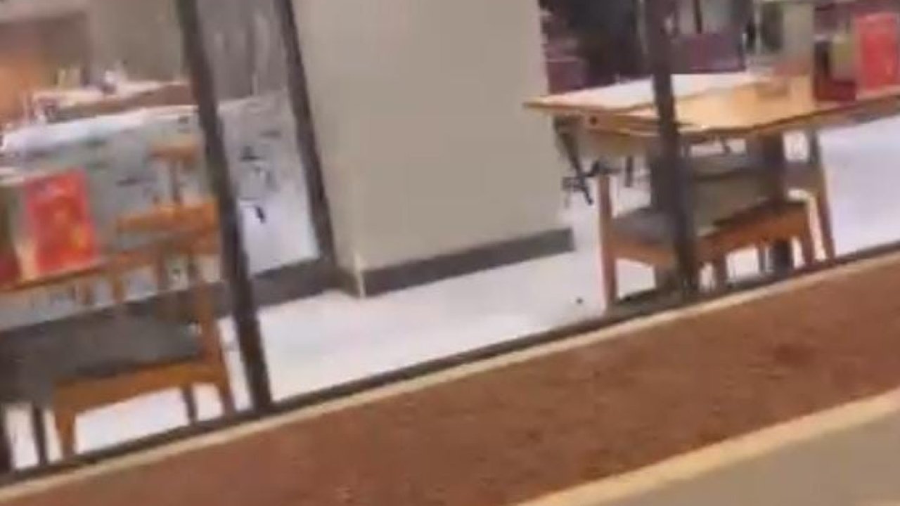 Restoran savaş alanına döndü, camlar ve çerçeveler indi