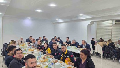 Sağlıkçılar iftar sofrasında buluştu
