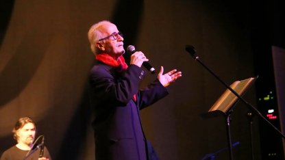 Sami Savni Özer sesiyle gönülleri mest etti