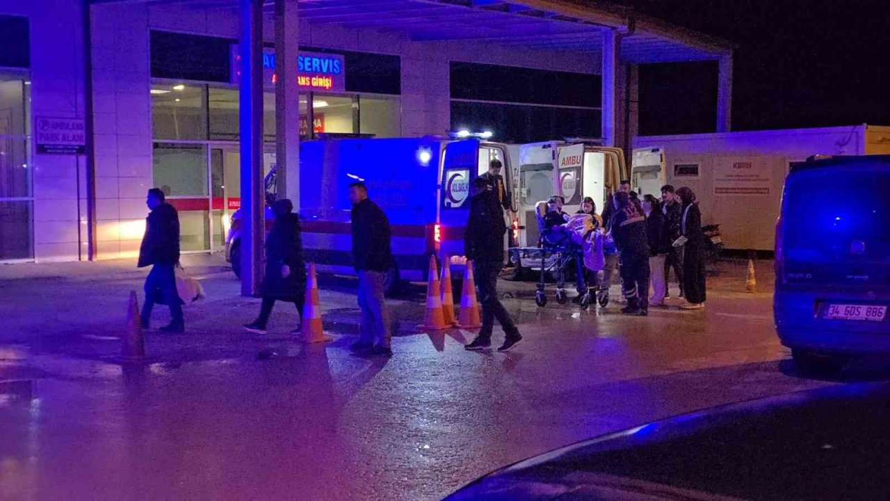 Samsun’da otomobil ormanlık alana yuvarlandı: 7 yaralı