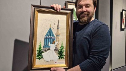 Sanatçı Taha Yoldaş, cam ve hat sanatını birleştirdi