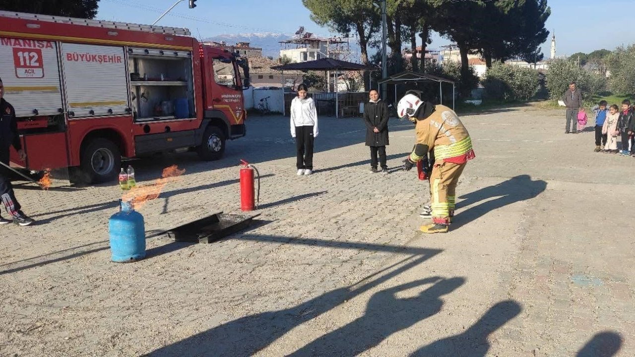 Sarıgöl’de öğrenciler yangına karşı bilinçlendirildi