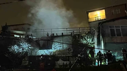 Sarıyer’de iki gecekondu alev alev yandı: 6 yaralı